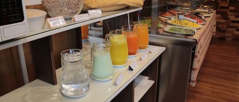 Free daily buffet breakfast
