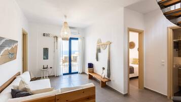 2 dormitoris, planxa i posts de planxar, un bressol de viatge i wifi