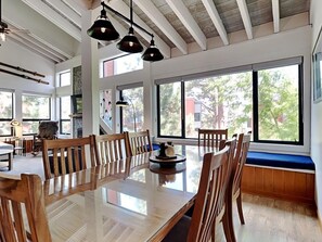 Condo, 4 Bedrooms | Dining