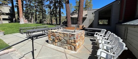 Condo, 4 Bedrooms | Property grounds