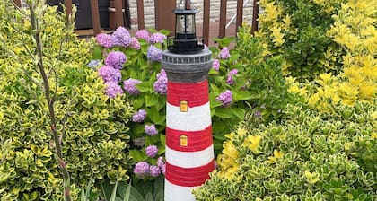 Spacious 2-bedroom apt in the Crest