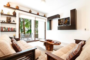 TV - Cozy 2BR Apartment with nice terrace! In Akumal! (Akumal)