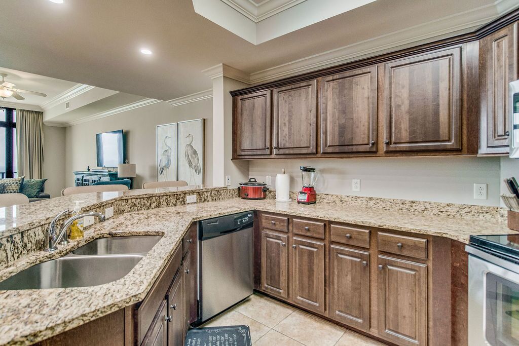 Gulf Front|3BR 4BA|Lazy River|Phoenix West II