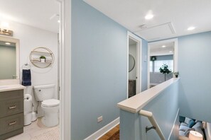 Douche, sèche-cheveux