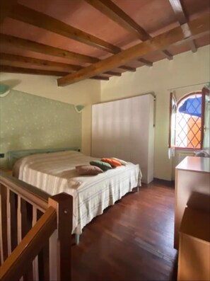 Apartment, 1 Queen Bed with Sofa bed | 1 bedroom, iron/ironing board, free WiFi, bed sheets