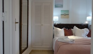 1 slaapkamer, een strijkplank/strijkijzer, reisbedje, gratis wifi