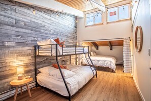 3 chambres, accès à Internet, literie fournie