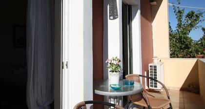 Mandola Studios Beachside - Skala Beach (Blue Studio)