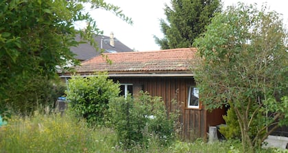 Quiet chalet (pets welcome)