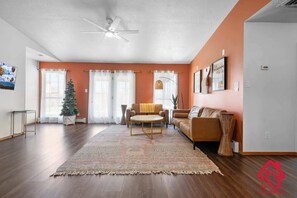 TV, fireplace, offices