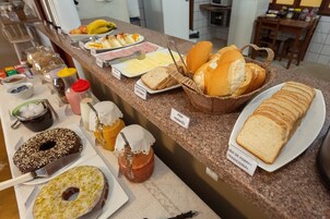 Ilmainen päivittäinen buffetaamiainen 