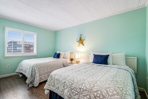 2 chambres, fer et planche à repasser, accès Internet, draps fournis