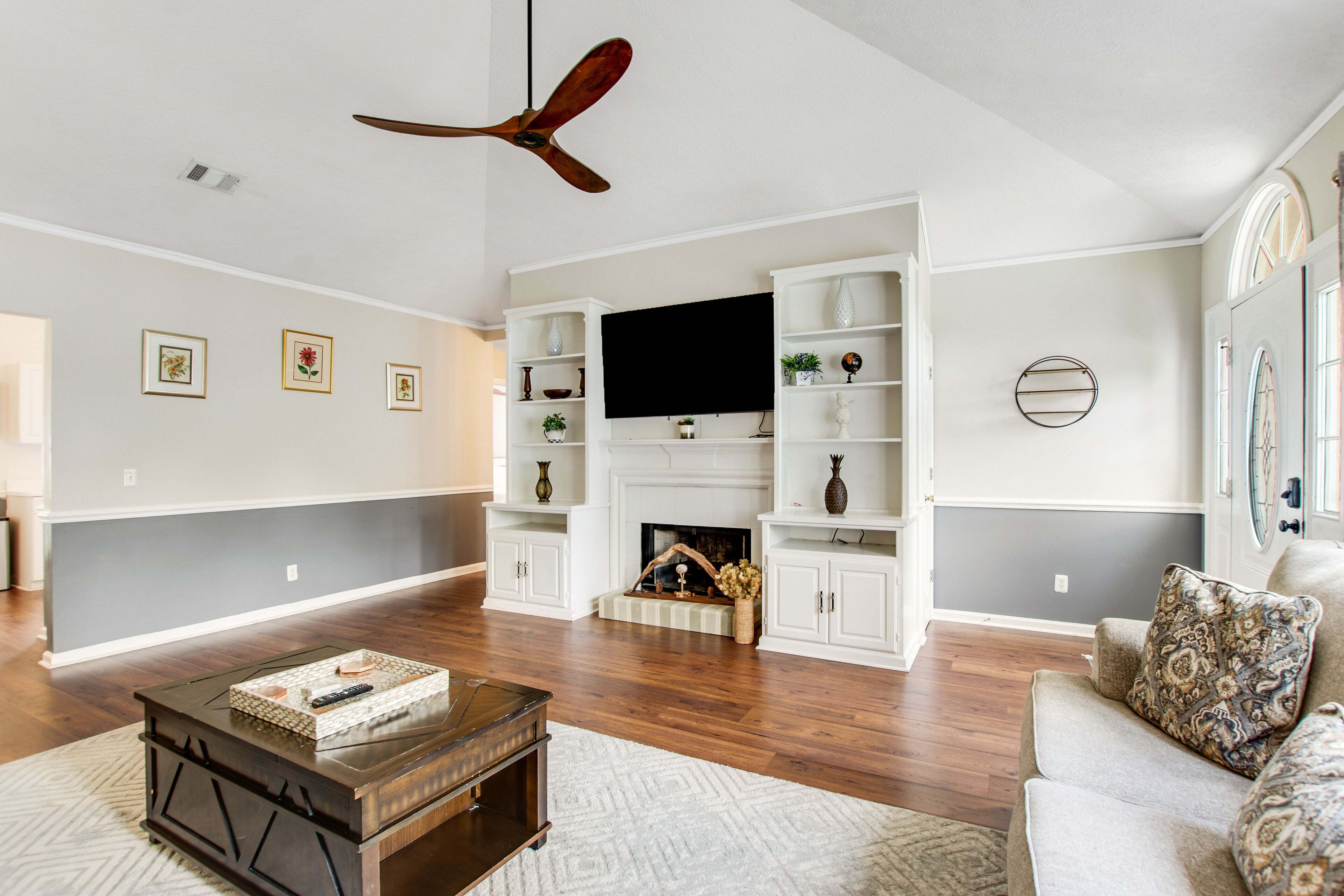 Dog-friendly, centrally located home on Wilmington Island with washer/dryer