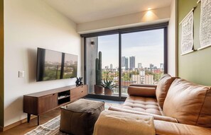 TV, offices - Taman by Kukun Summar (Ciudad de México)