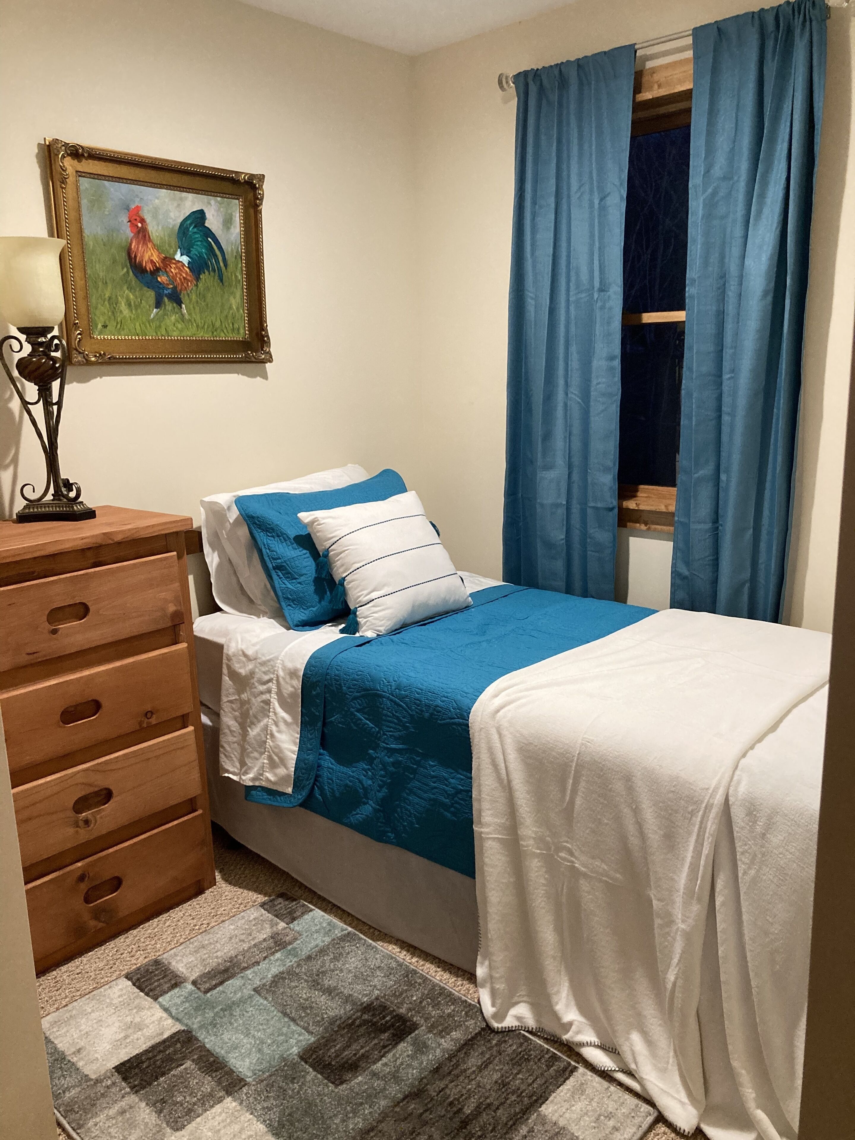 Amazing Views, Perfect Location, Peaceful setting! 