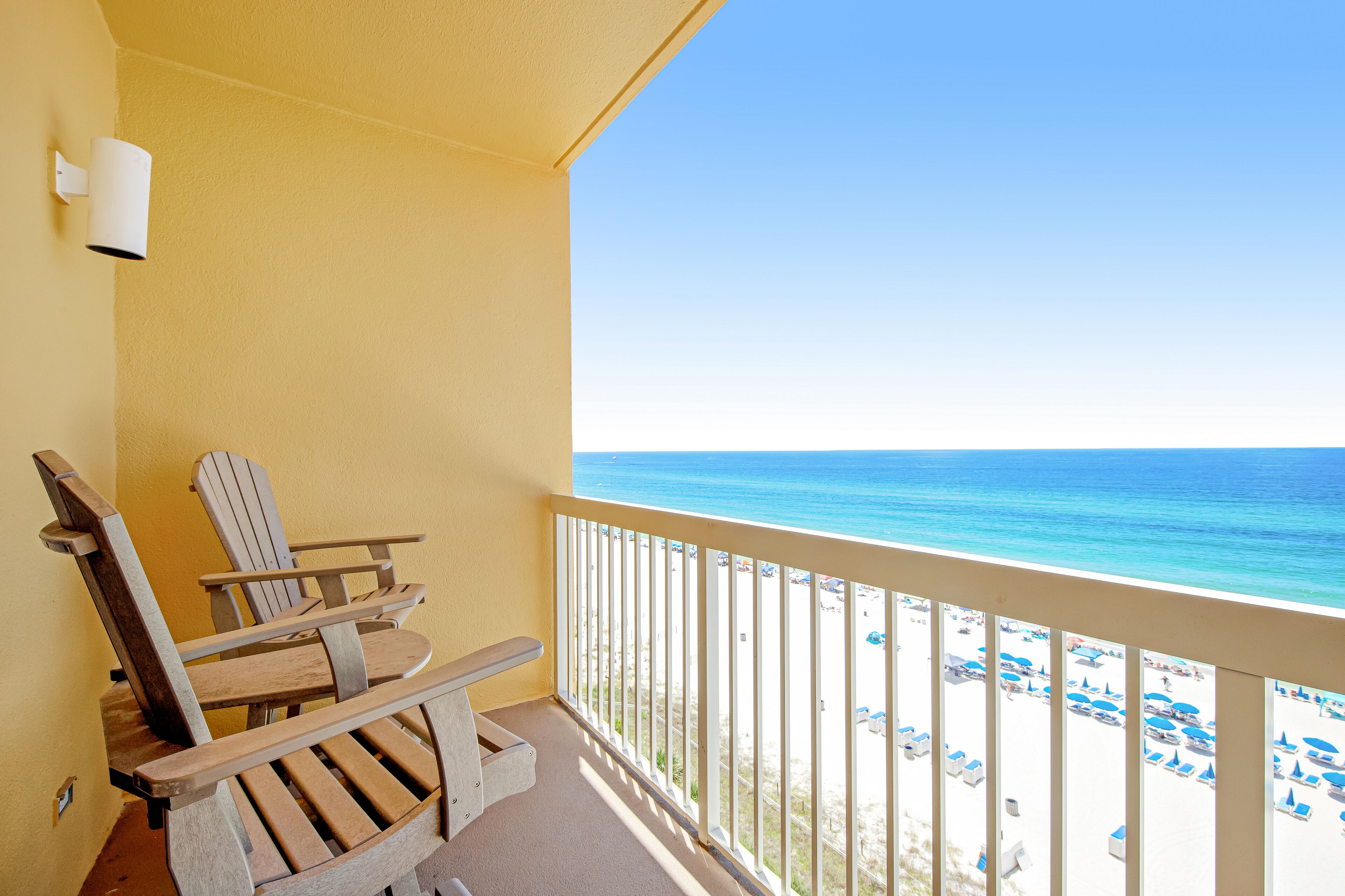 Gulf-front condo with beautiful sunset views, pool, hot tub, fitness room & W/D