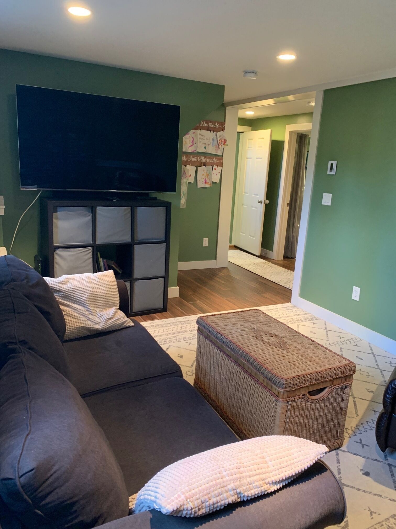 Spacious 1 Bedroom Apt - 3 min Walk to the Beach!