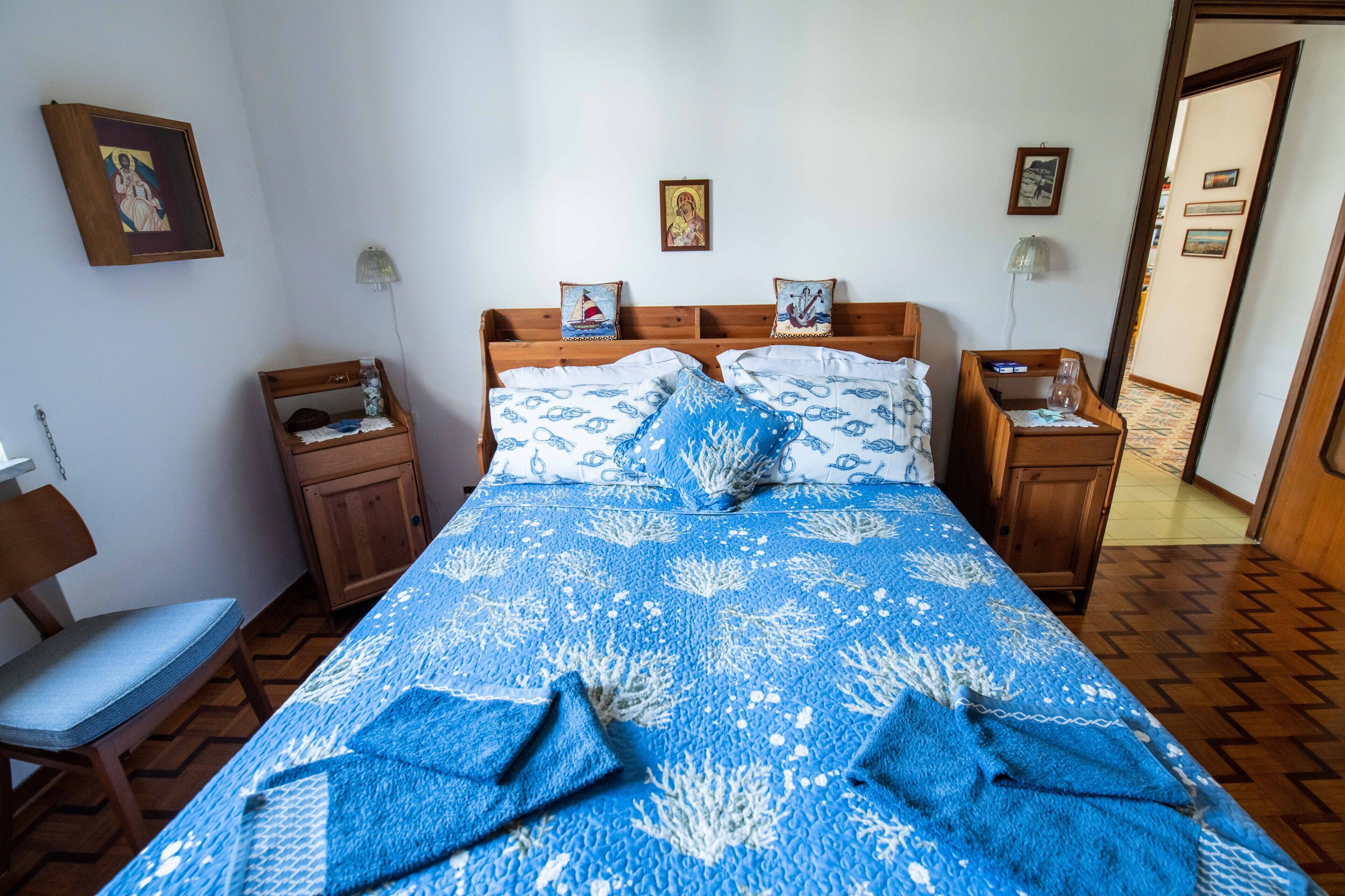 Fully furnished & spacious, in the town center, condo with pool & tennis court