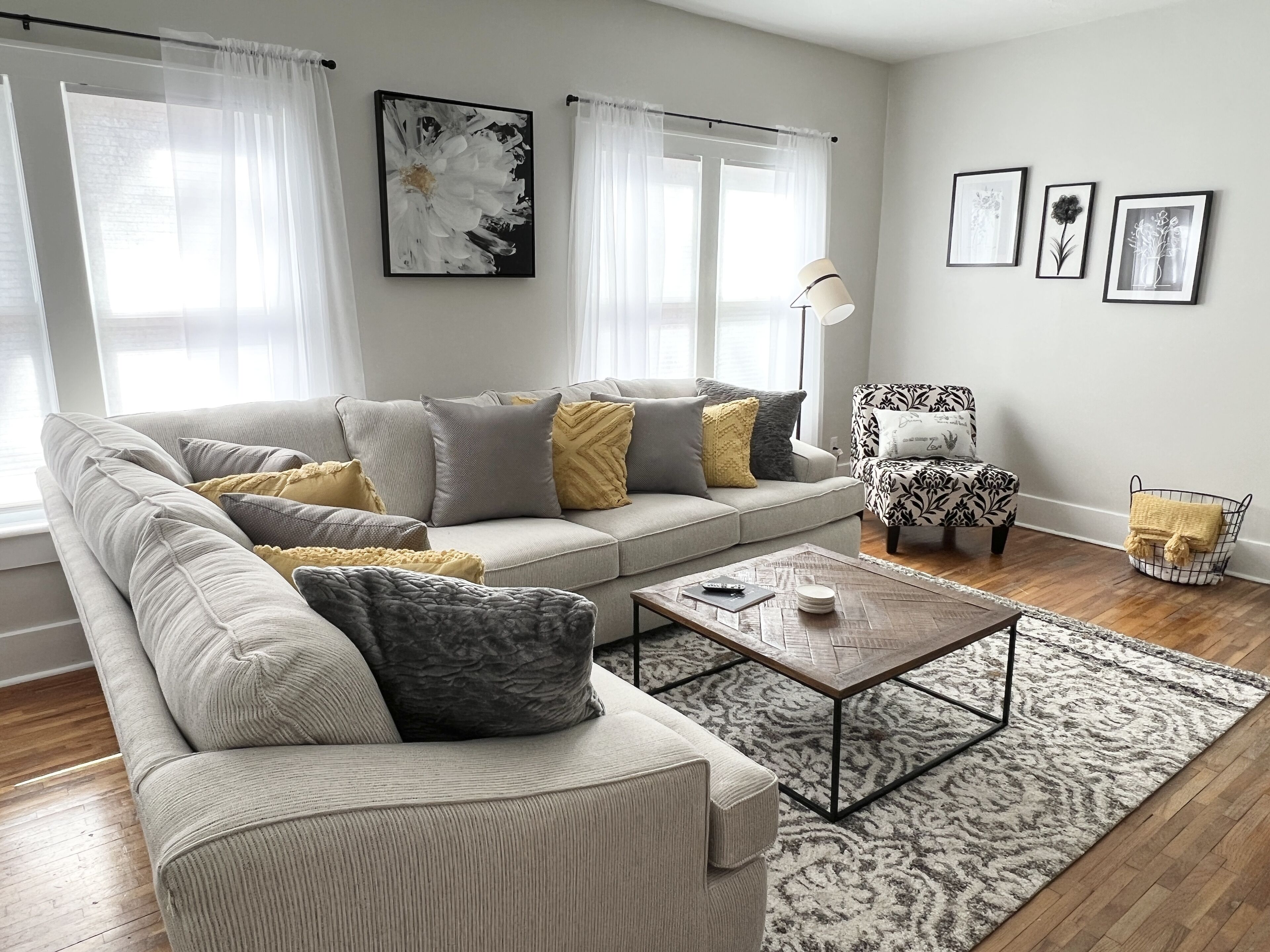 Cozy 2BD Near Hospital - Sleeps 4