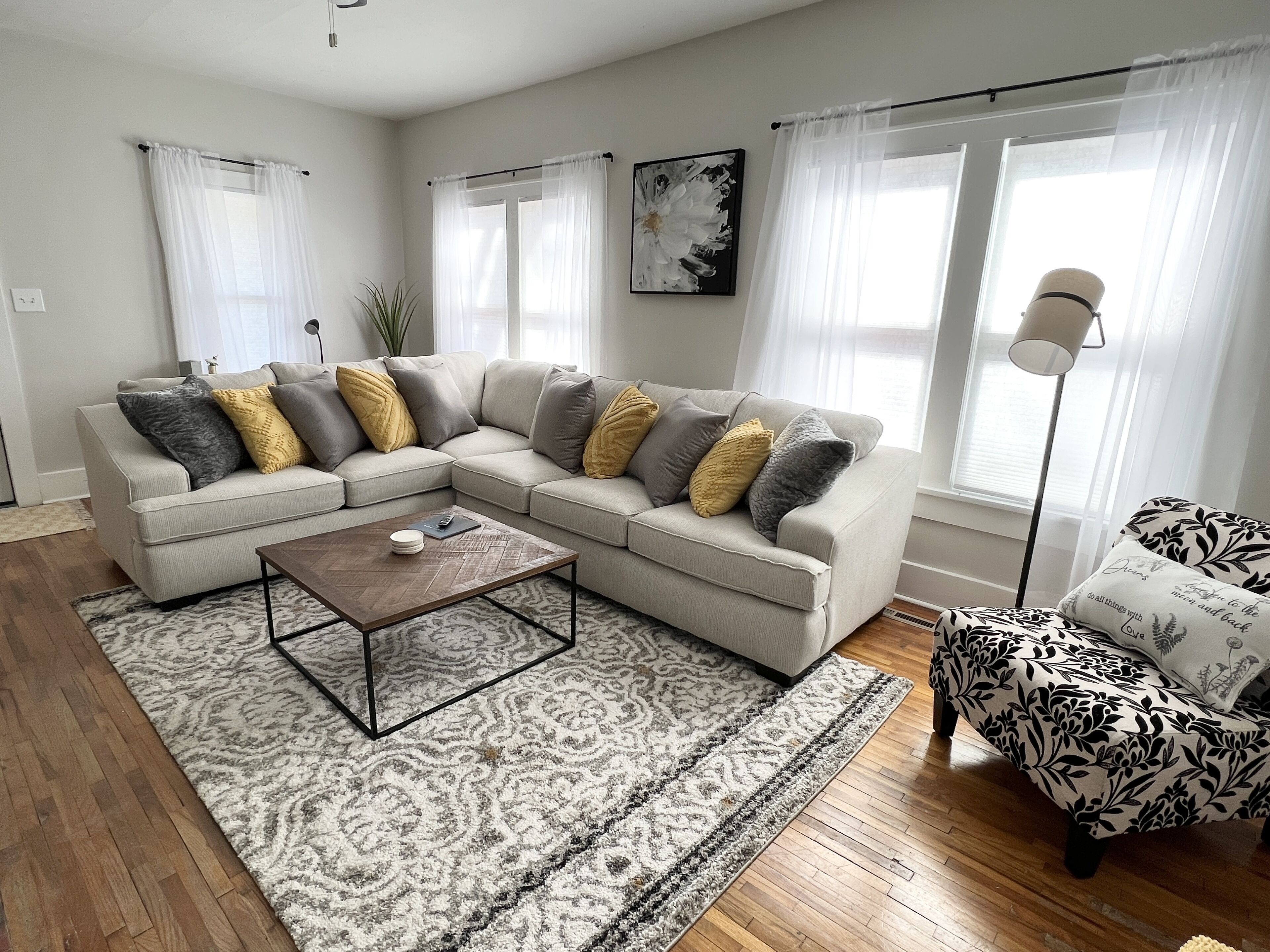 Cozy 2BD Near Hospital - Sleeps 4