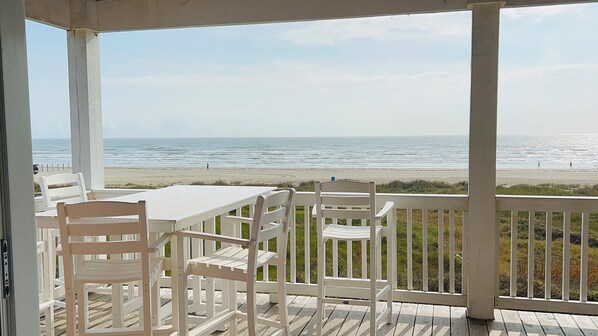 Outdoor dining - Luxury Beachfront Home for your enjoyment! (Galveston)