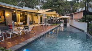 Outdoor pool - Beach house El Salvador Brisas Del Mar 99. Just steps from the beach. (Tamanique)