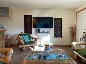 Smart TV, DVD player