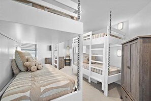 5 bedrooms, free WiFi, bed sheets