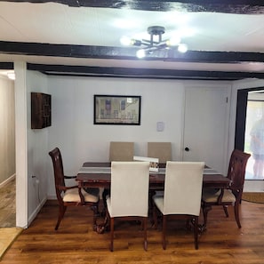 Dining - Luxury Pocono Mountain Ranch! (Albrightsville)