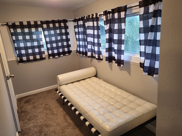 Interior - The Heights Haven- Perfect Tampa Location (Tampa)