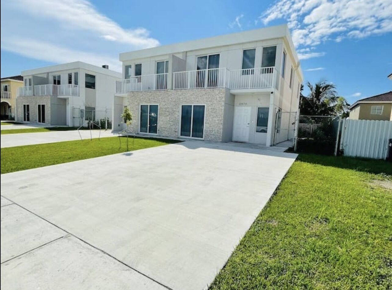 4BR by MIA F1 GP Key West Beaches Luxury Getaway <br>Nature