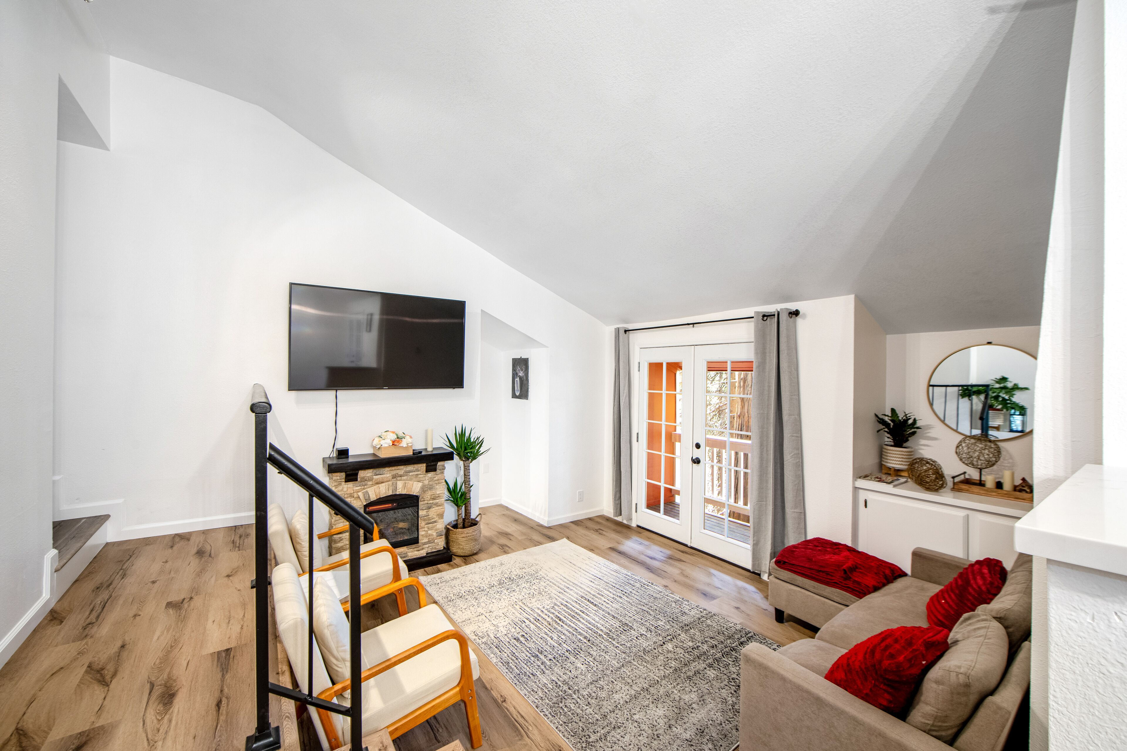 Dog-friendly Arrowhead Villas cottage with deck, fireplace & W/D- great locale