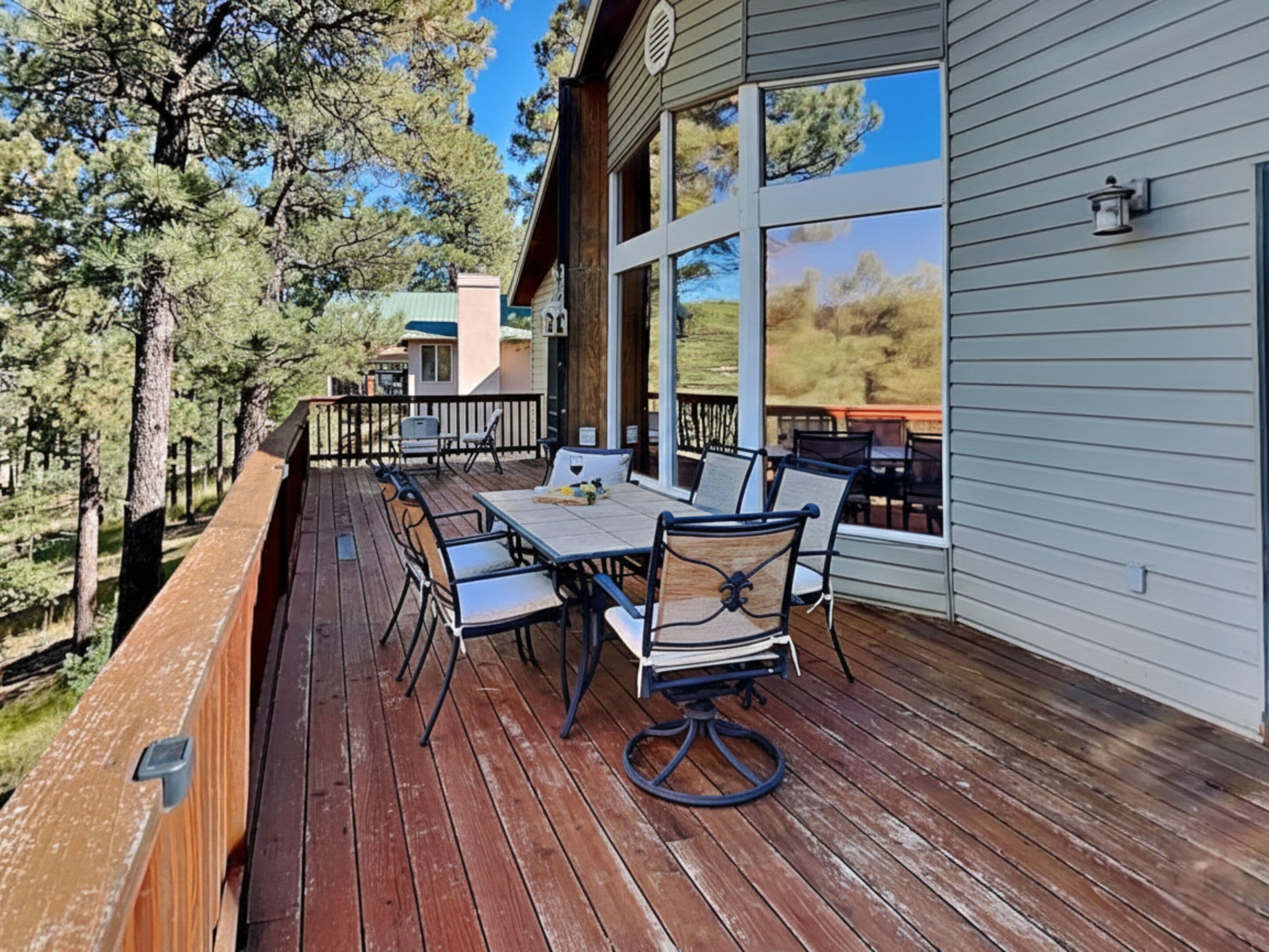 Studio (3 Bedrooms) | Property amenity