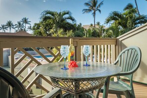 Condo (0 Bedroom) | Servicio de la propiedad