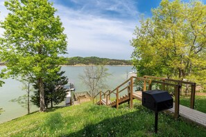 Studio (2 Bedrooms) | Property amenity