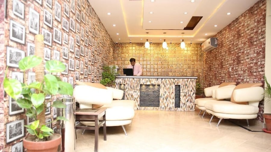 Hotel Premier Inn Gulberg