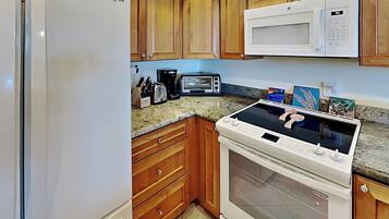 Condo (1 Bedroom) | Property amenity