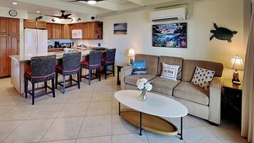 Condo (1 Bedroom) | Property amenity