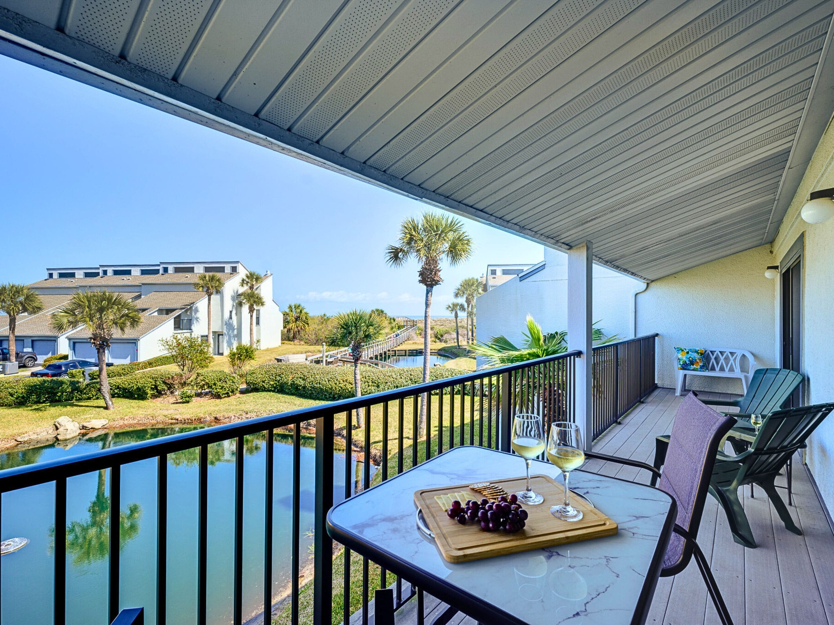 Condo (2 Bedrooms) | Outdoor dining
