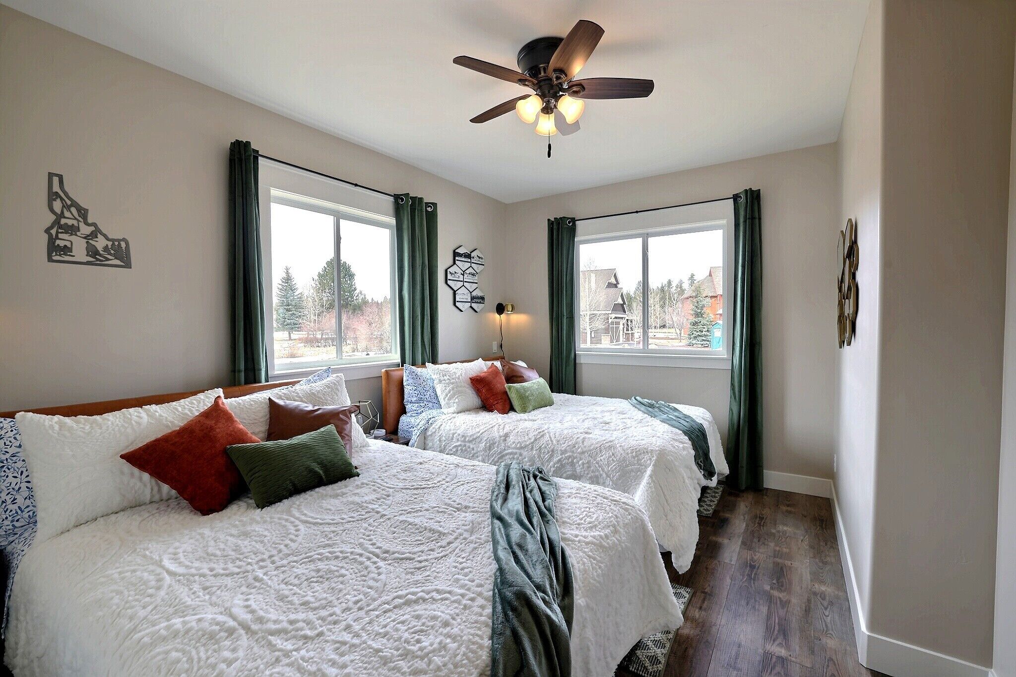 Brand New - 5 minutes to downtown - close to Lake and skiing