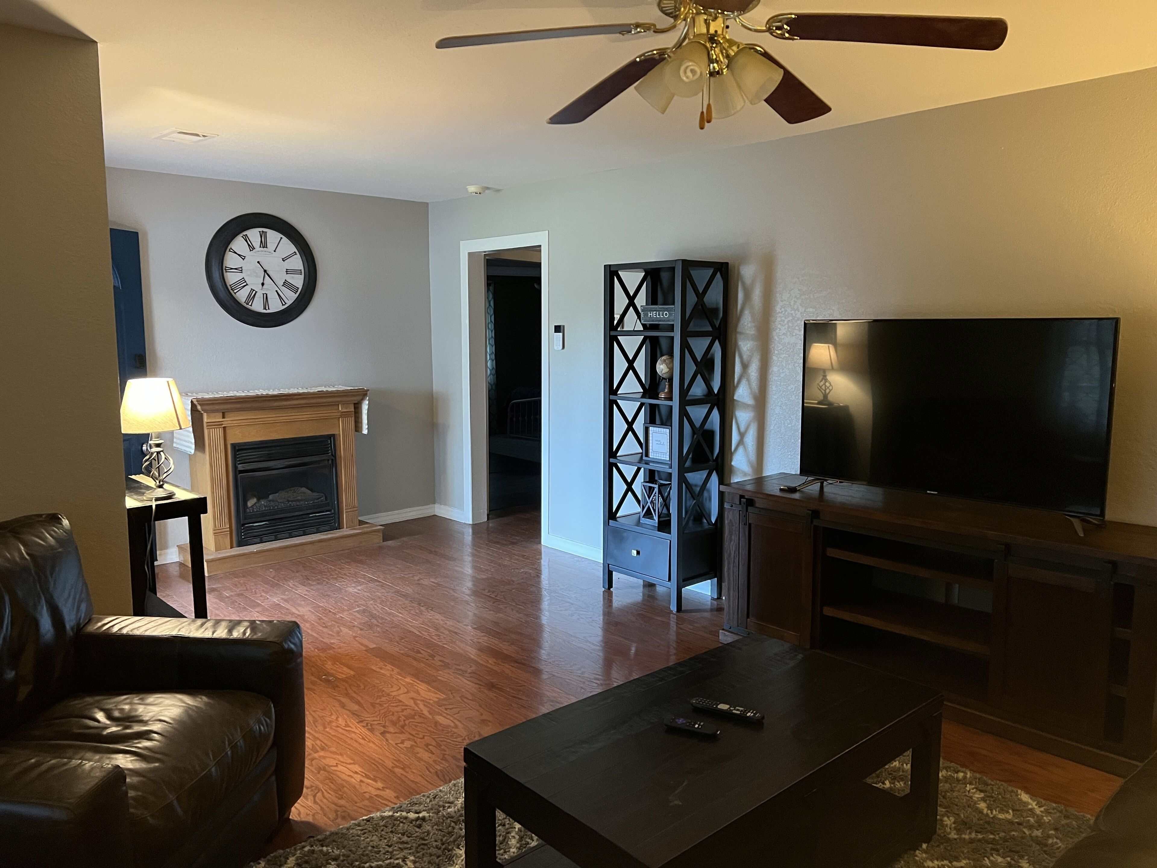 Rosewood Cottage sleeps up to 6!