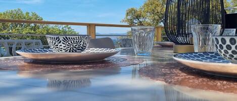 屋外ダイニングエリア