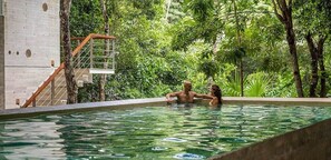 Alberca al aire libre 