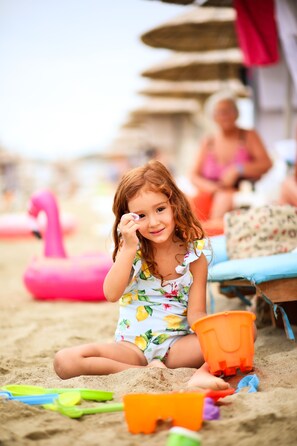Plage privée, sable blanc