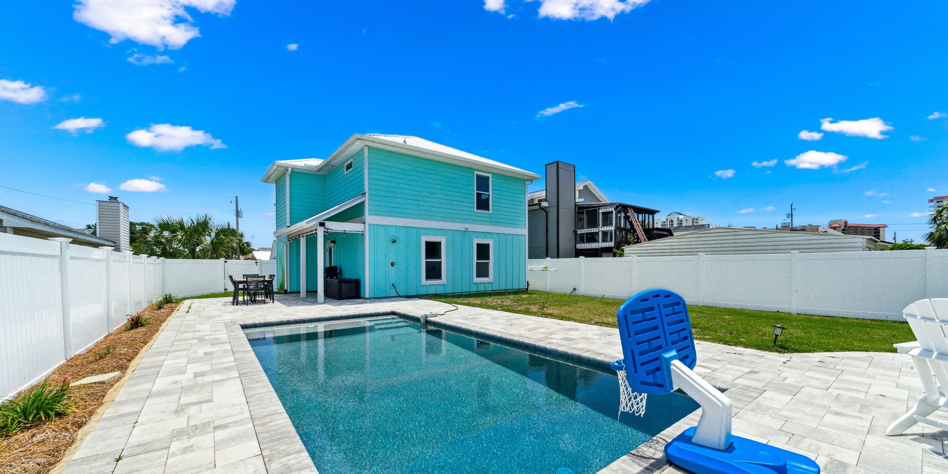 Et oppvarmet basseng