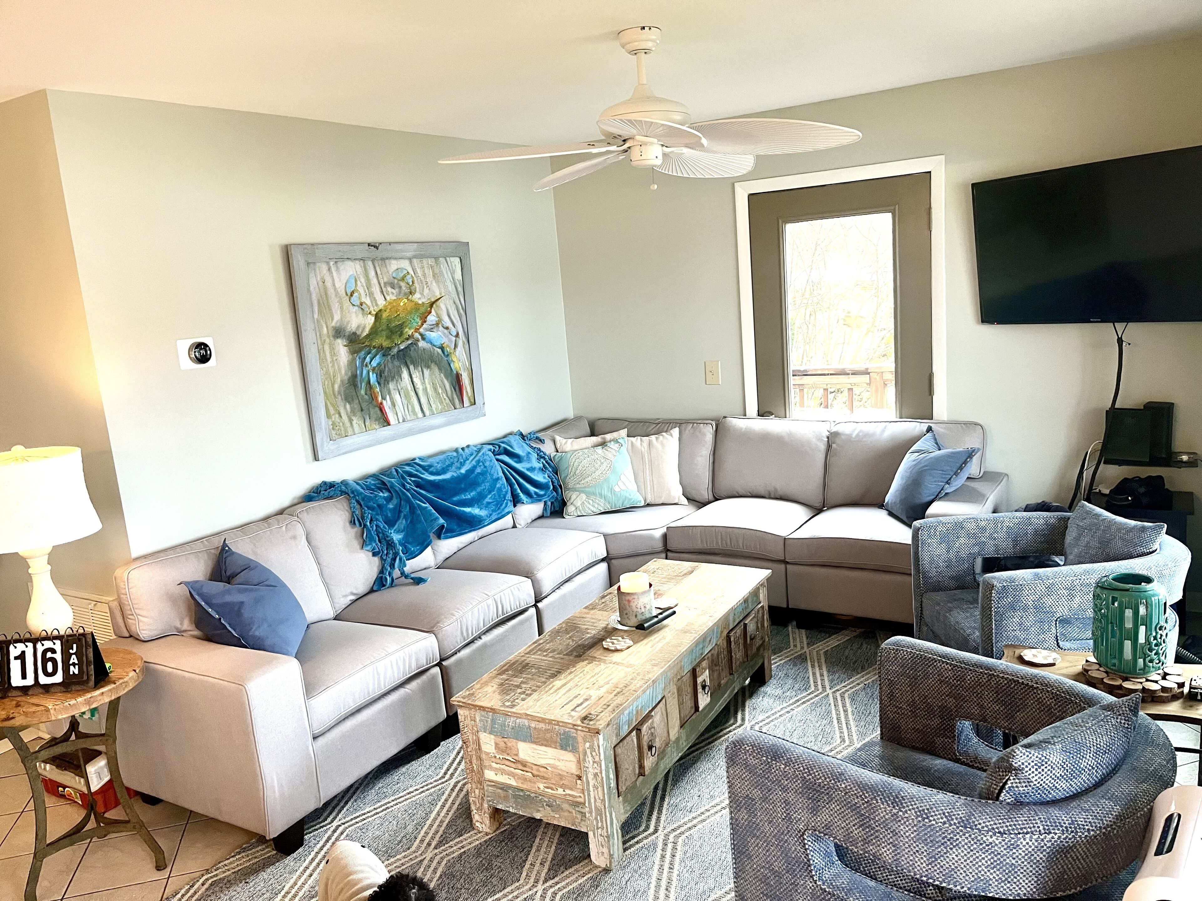 RETREAT - REST - RELAX - REJUVENATE  Riverside Home and boathouse