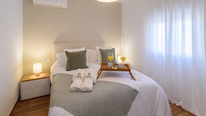 2 makuuhuonetta, silitysrauta/-lauta, vauvan matkasänky, Wi-Fi