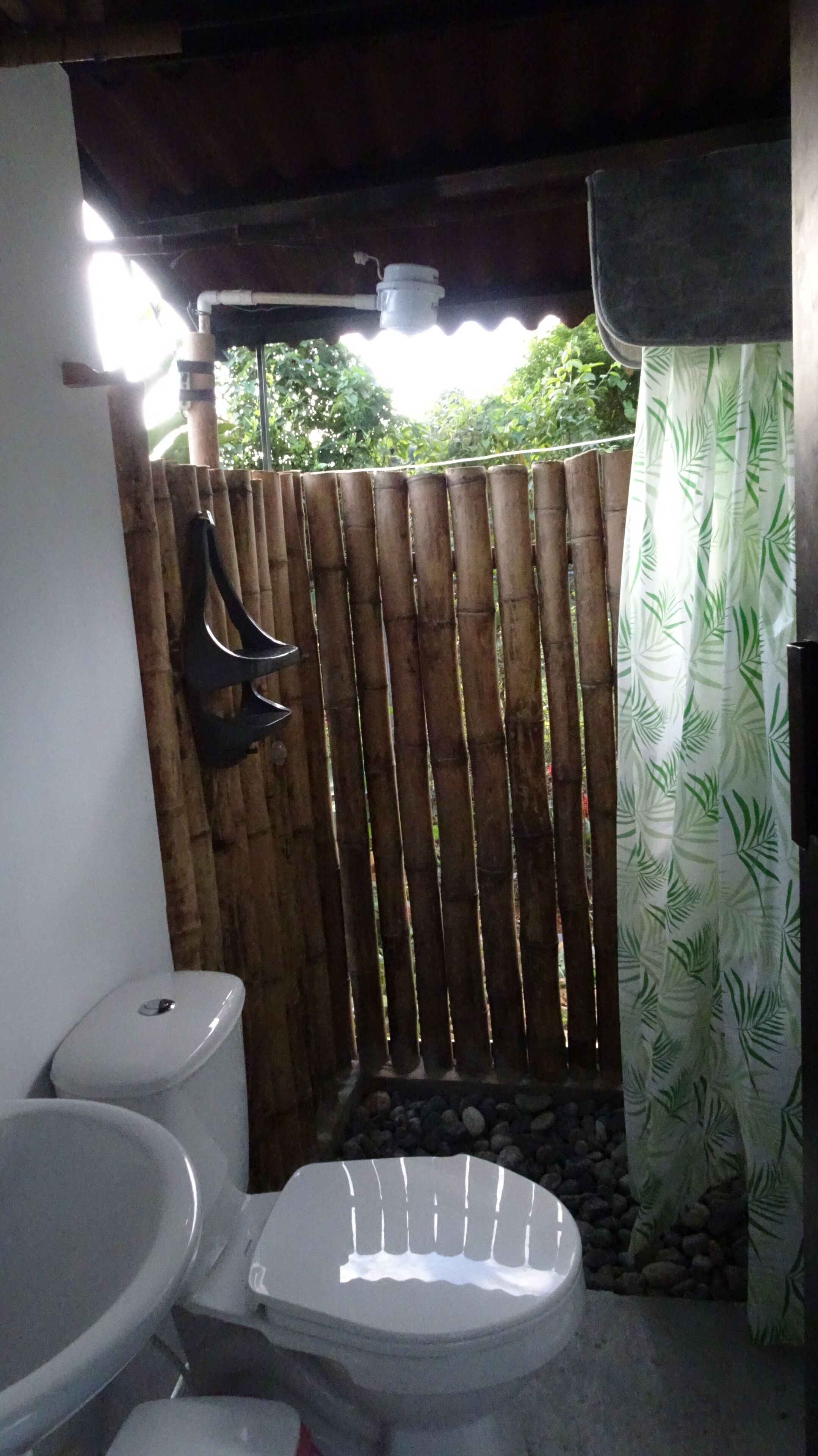 Tiny Glass House with Incredible Views