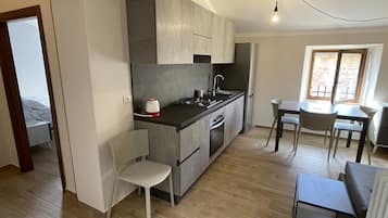 Apartment | Private kitchen | Fridge, microwave, oven, stovetop
