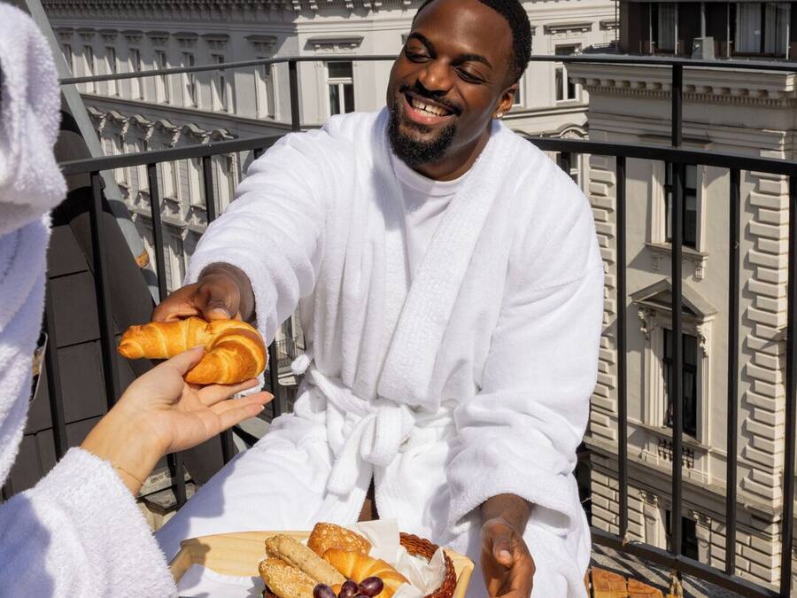 Daily buffet breakfast for a fee